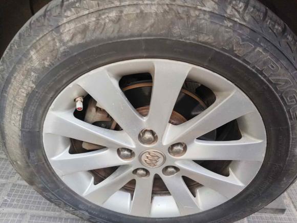 [深圳·粤B] 二手别克别克GL82011款 2.4L CT豪华商务舒适版