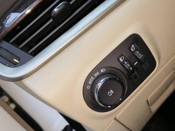 [成都·川A] 二手别克威朗2018款 三厢 15S 自动领先型