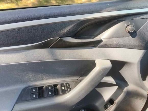 [金华·浙G] 二手上汽大通MAXUS大通T602017款 2.8T柴油自动两驱高底盘舒适型标厢国V