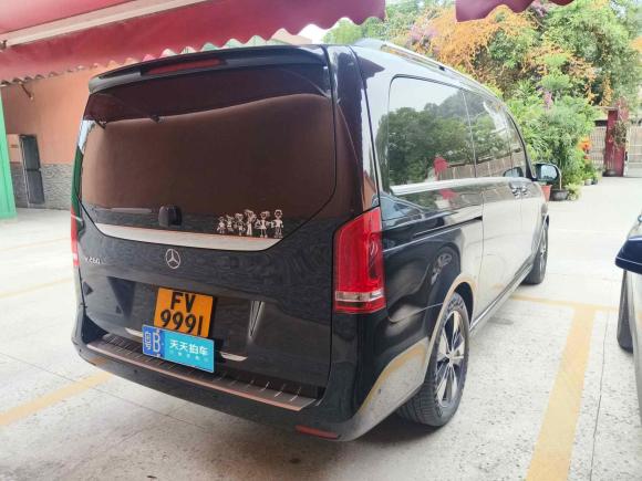 [深圳·粤B] 二手奔驰奔驰V级2022款 V 260 尊贵版