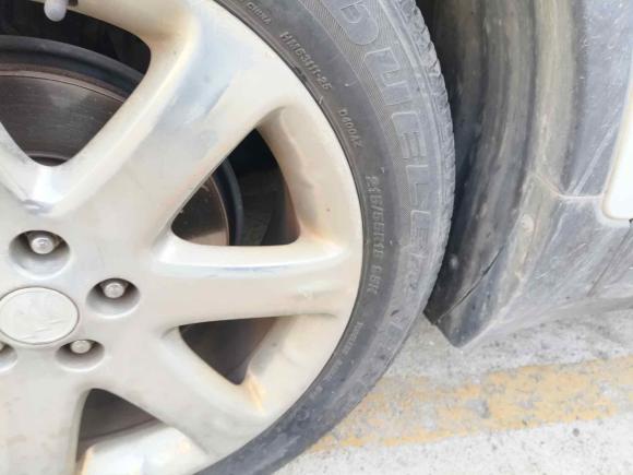 [苏州·苏E] 二手别克昂科拉2014款 1.4T 自动四驱全能旗舰型