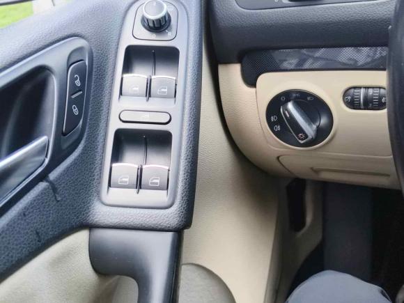 [上海·沪A] 二手大众高尔夫2012款 1.6 自动舒适型