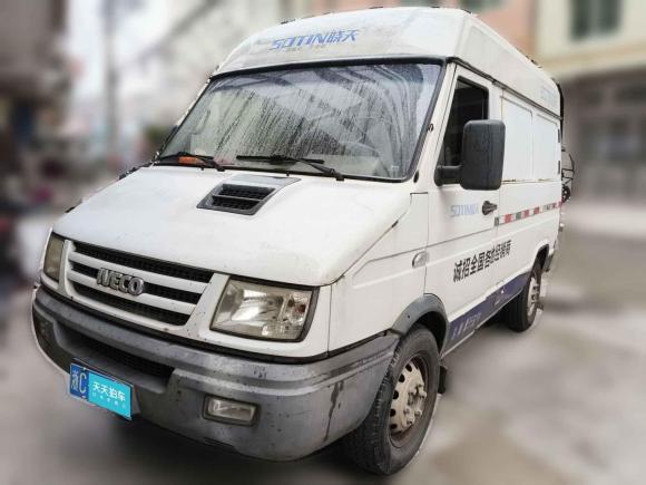 依維柯依維柯得意2012款 2.5T-A35物流1版中頂「溫州二手車」「天天拍車」