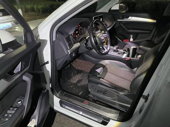 [南京·苏A] 二手奥迪奥迪Q5L2018款 40 TFSI 荣享时尚型 国VI