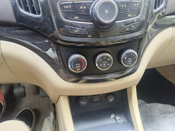 [杭州·粤J] 二手宝骏宝骏7302014款 1.5L 手动舒适型 7座