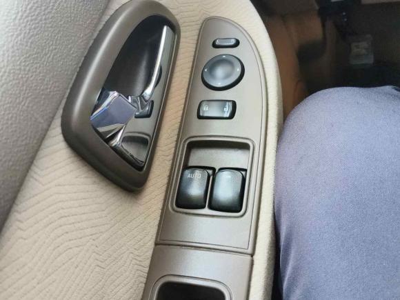 [上海·京A] 二手别克别克GL82006款 陆尊 3.0L CT 舒适版