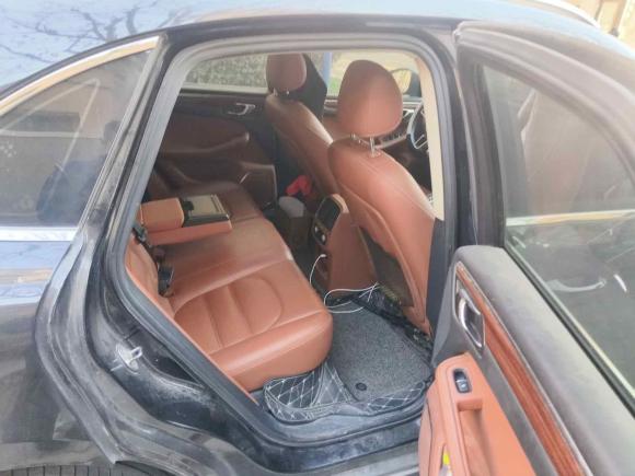 [青岛·鲁B] 二手众泰众泰SR92017款 2.0T 自动极致之梦版