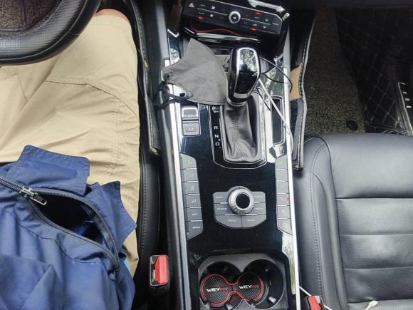 [上海·沪B] 二手魏牌魏牌 VV72017款 2.0T 旗舰型