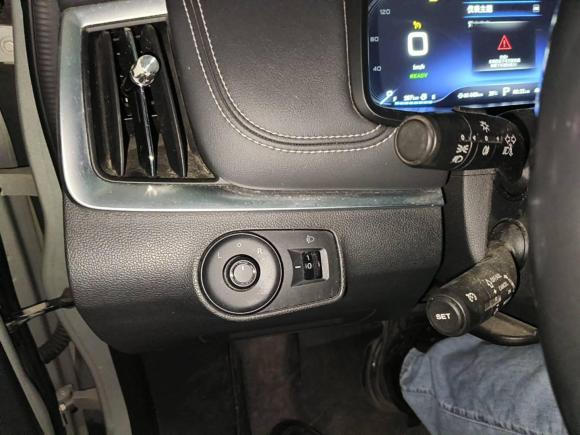 [上海·沪A] 二手荣威荣威i6新能源2017款 45T 混动互联智享版