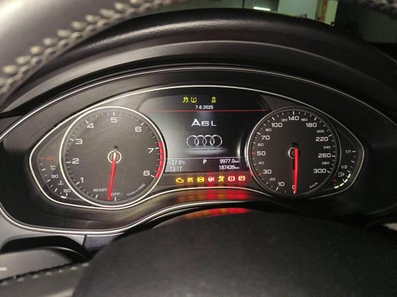 [广州·粤A] 二手奥迪奥迪A6L2018款 30周年年型 35 TFSI 时尚型