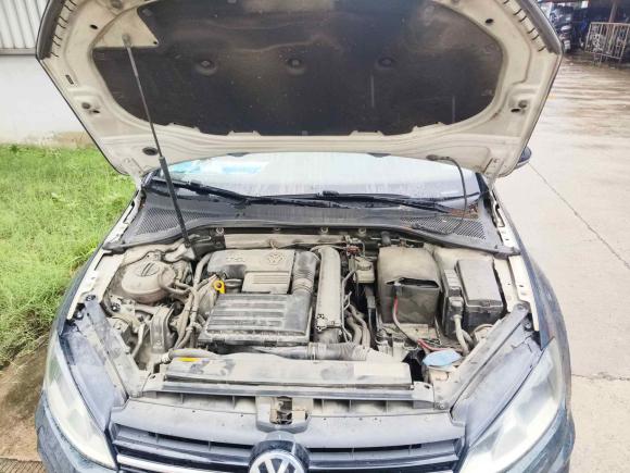 [无锡·苏B] 二手大众高尔夫2015款 1.4TSI 自动豪华型
