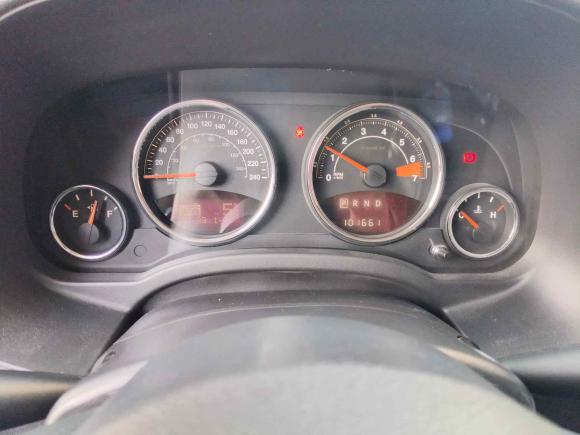 [西安·陕A] 二手Jeep指南者2014款 2.0L 两驱豪华版