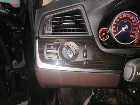 [广州·粤A] 二手宝马宝马5系2017款 525Li 领先型