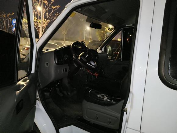 [无锡·苏B] 二手江铃特顺2019款 2.8T商运型智动挡短轴中顶6座国VI JX493