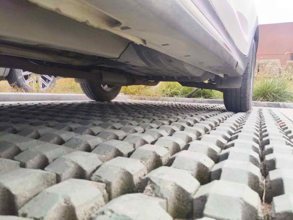 [济南·鲁A] 二手起亚智跑2015款 2.0L 自动两驱版GL