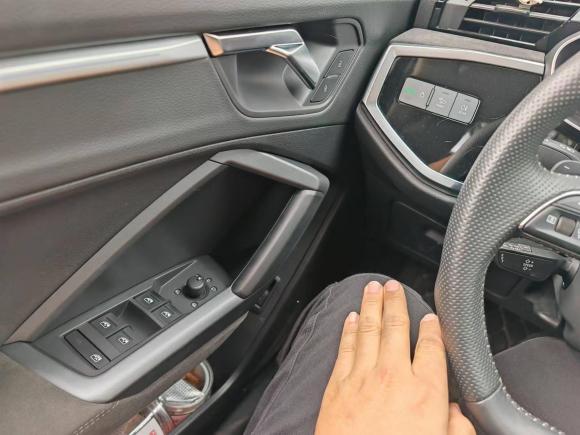 [广州·粤A] 二手奥迪奥迪Q32020款 40 TFSI 时尚动感型