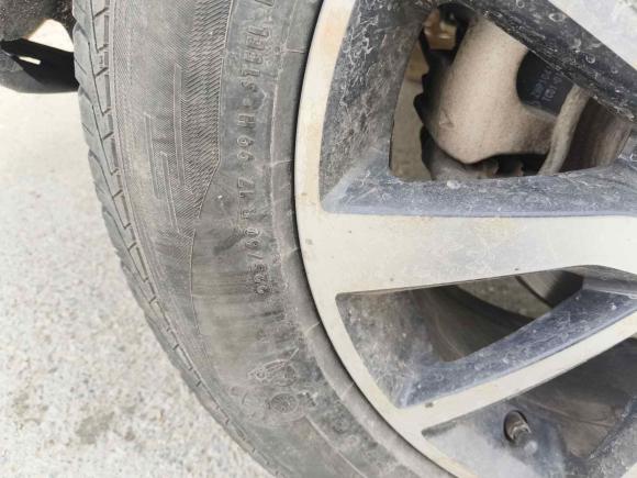 [青岛·鲁B] 二手东风风光风光5802016款 1.5T CVT豪华型