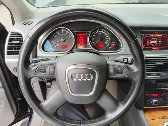 [成都·川A] 二手奥迪奥迪Q72007款 4.2 FSI quattro 豪华型