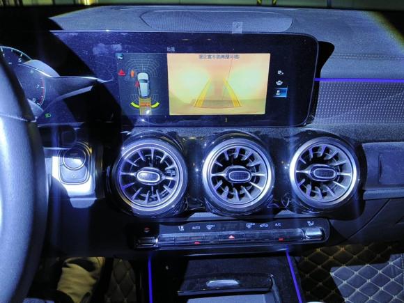 [南京·苏A] 二手奔驰奔驰GLB2022款 GLB 220 时尚型