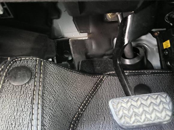 [青岛·鲁U] 二手一汽骏派D602015款 1.8L 自动尊贵型