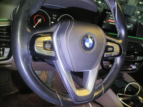 [佛山·粤B] 二手宝马宝马5系新能源2019款 530Le 豪华套装