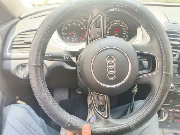 [上海·沪A] 二手奥迪奥迪Q32015款 30 TFSI 舒适型