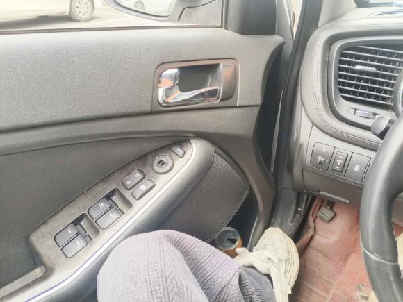 [义乌·贵H] 二手起亚起亚K52015款 2.0L 自动LUX