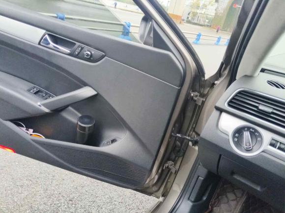 [成都·川A] 二手大众帕萨特2015款 1.8TSI DSG御尊版