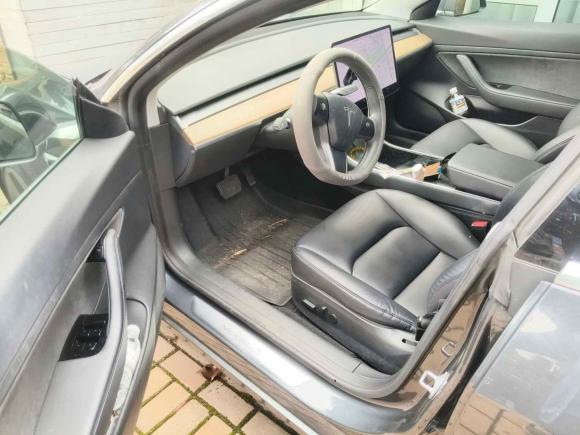 [上海·沪A] 二手特斯拉Model 32020款 标准续航后驱升级版