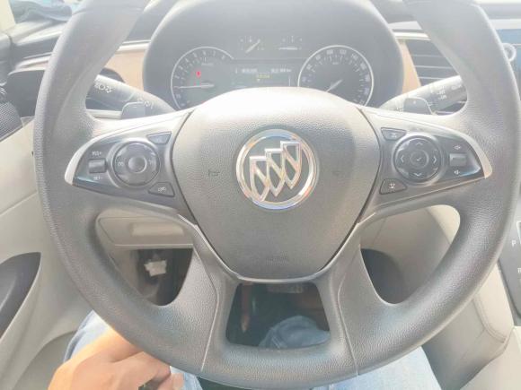 [广州·粤A] 二手别克别克GL82017款 ES 28T 舒适型 国V