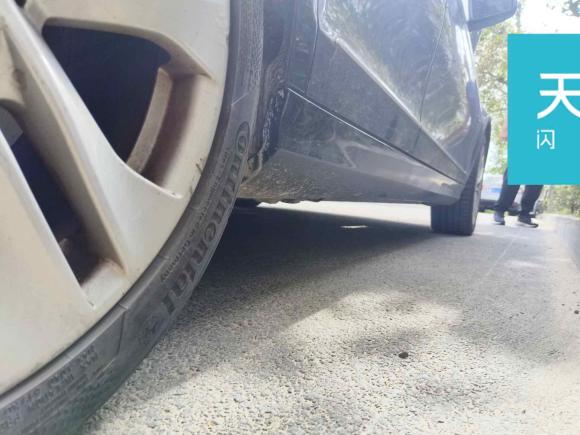 [青岛·鲁U] 二手奔驰奔驰C级2011款 C 200 时尚旅行版