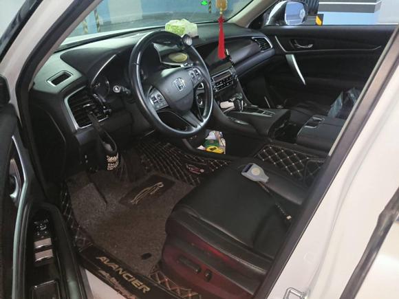 [武汉·鄂A] 二手本田冠道2017款 240TURBO 两驱豪华版