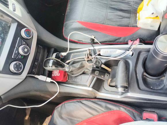 [杭州·浙F] 二手江铃驭胜S3502013款 2.4T 自动两驱柴油豪华版5座