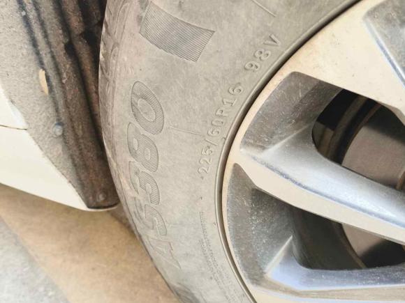 [无锡·鲁Q] 二手比亚迪驱逐舰052024款 荣耀版 DM-i 55KM 豪华型