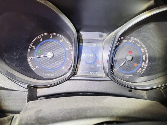 [济南·鲁A] 二手奇瑞瑞虎52016款 2.0L CVT家悦版