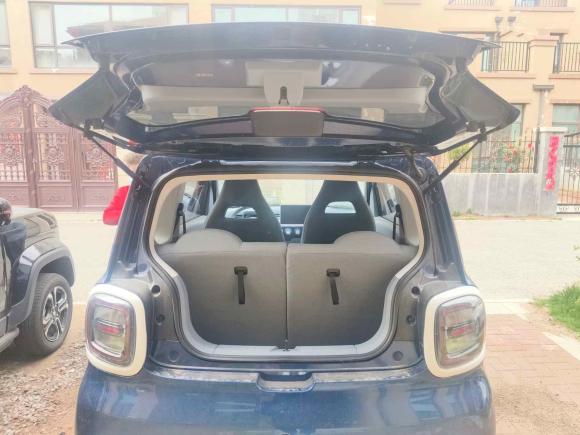 [青岛·鲁B] 二手奔腾奔腾小马2025款 222km 闪电马