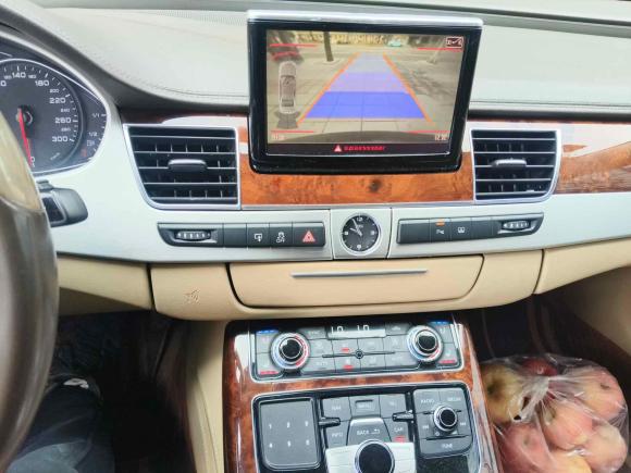 [上海·沪M] 二手奥迪奥迪A82011款 A8L 3.0 TFSI quattro尊贵型(245kW)