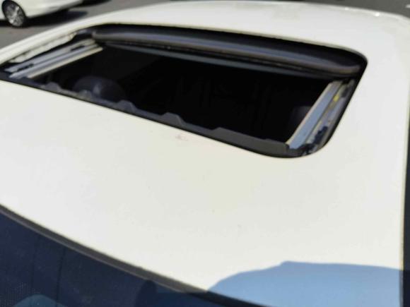 [无锡·苏B] 二手本田思域2016款 220TURBO CVT豪华版