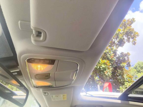 [上海·沪A] 二手Jeep自由光2016款 2.4L 领先智能版