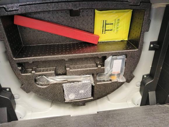 [上海·沪A] 二手埃安AION Y2023款 Younger 星耀版