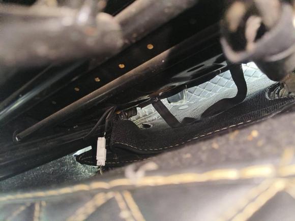 [西安·新A] 二手江铃驭胜S3502013款 2.4T 自动四驱柴油豪华版5座