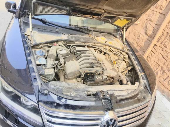 [青岛·鲁P] 二手大众辉腾2011款 3.6L V6 5座加长舒适版