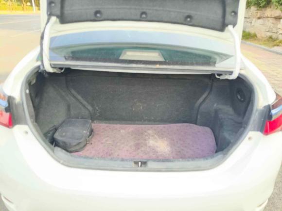 [济南·鲁A] 二手丰田卡罗拉双擎E+2019款 1.8L E-CVT先锋版