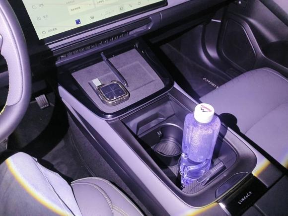 [武汉·鄂A] 二手领克领克08 EM-P2023款 220km 四驱性能Halo