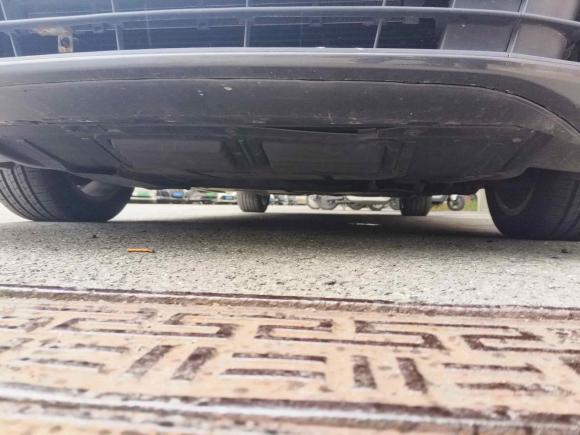 [上海·沪E] 二手大众辉腾2011款 3.6L V6 5座加长Individual版