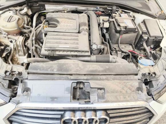 [南京·苏L] 二手奥迪奥迪A32017款 Sportback 35 TFSI 进取型