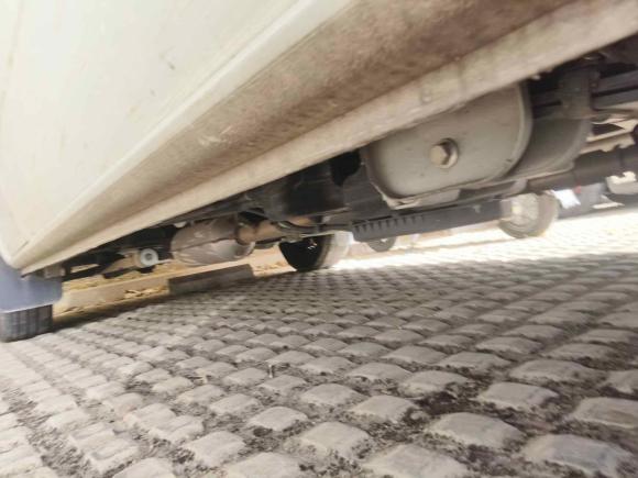 [无锡·苏B] 二手大通新途V802023款 2.0T 手动经典傲运通短轴超低顶5/6座