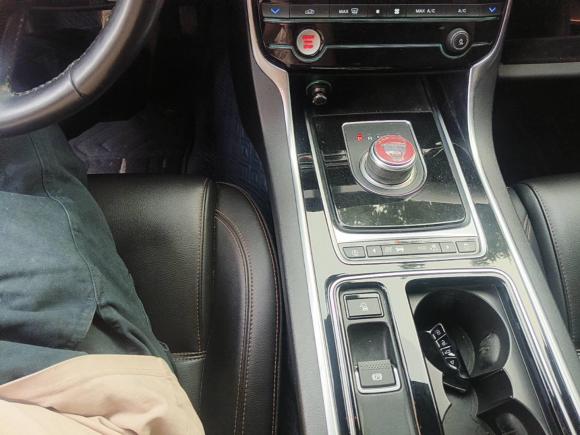 [嘉兴·浙F] 二手捷豹捷豹XEL2018款 2.0T 200PS 尊享版