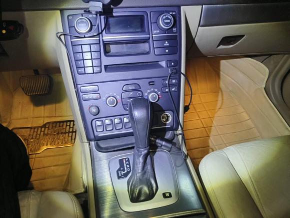 [广州·粤A] 二手沃尔沃沃尔沃XC902010款 2.5T AWD