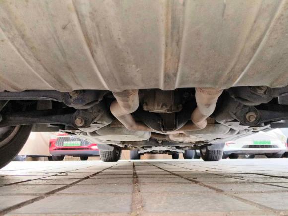 [深圳·粤B] 二手大众途锐2011款 3.0TSI 标配型